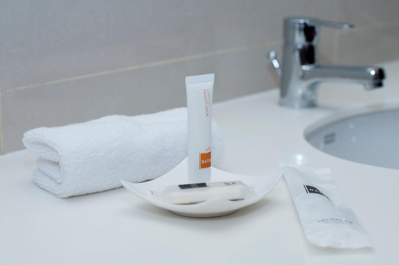 Pina Suites Ormoc Zewnętrze zdjęcie