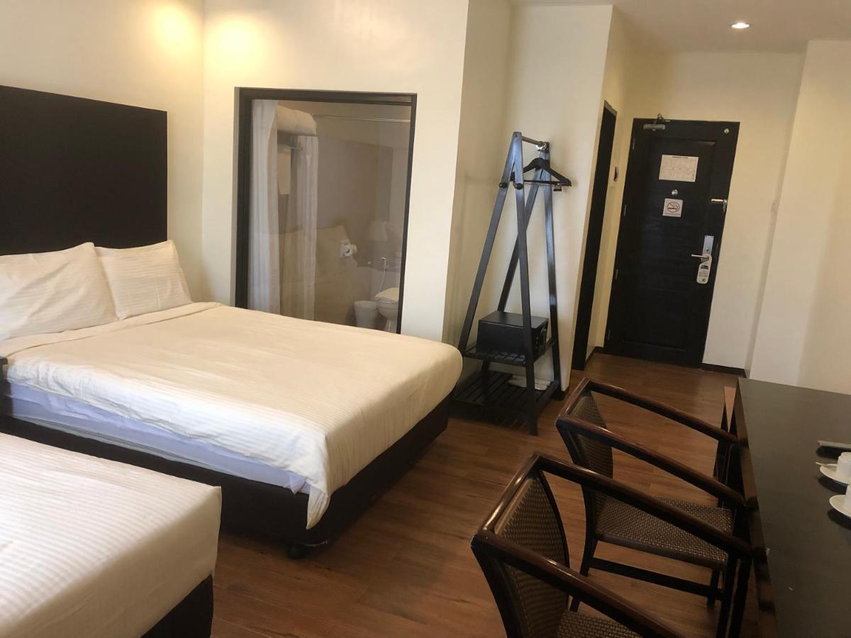 Pina Suites Ormoc Zewnętrze zdjęcie